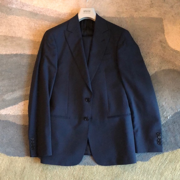 Armani suit - Picture 1 of 6